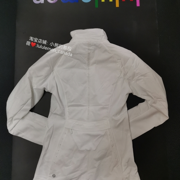 lululemon run jacket - Picture 5 of 16